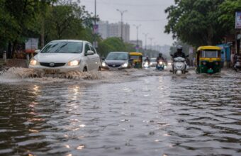 हर बारिश में क्यों जमा हो जाता है सड़कों पर पानी? 6309923024097972998
